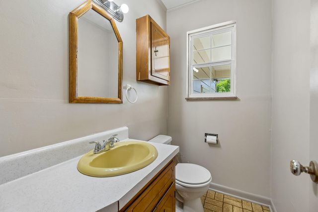 1484 Blythe Ferry Road B, Dayton, TN 37321