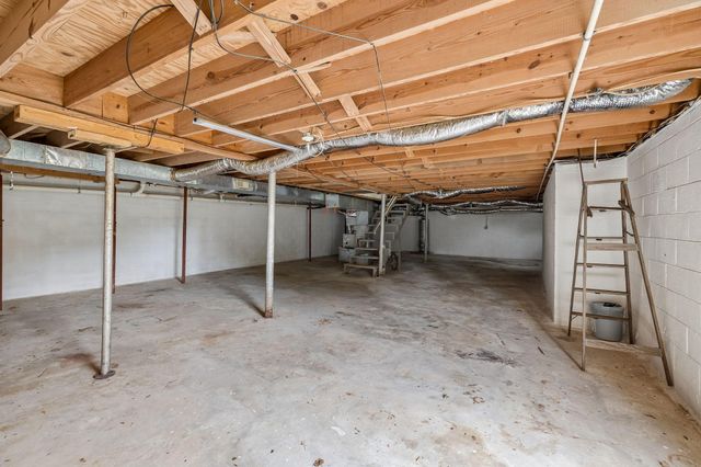 1484 Blythe Ferry Road B, Dayton, TN 37321