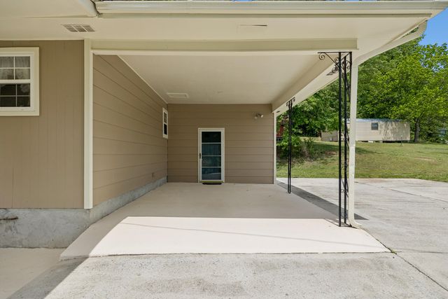 1484 Blythe Ferry Road B, Dayton, TN 37321