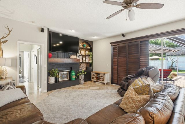 2016 SWAN LANE, Palm Harbor, FL 34683