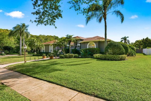 2016 SWAN LANE, Palm Harbor, FL 34683
