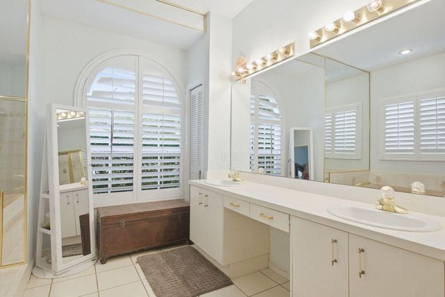 2016 SWAN LANE, Palm Harbor, FL 34683