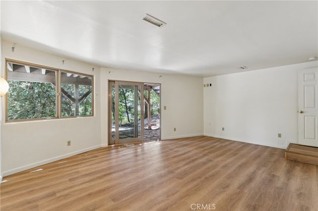27711 Alpen, Lake Arrowhead, CA 92352