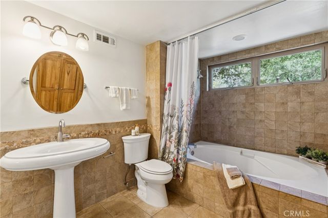 27711 Alpen, Lake Arrowhead, CA 92352