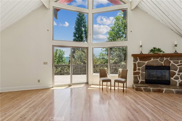 27711 Alpen, Lake Arrowhead, CA 92352
