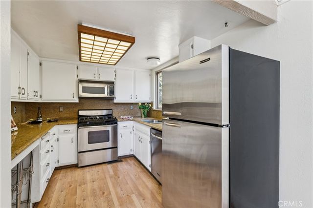 27711 Alpen, Lake Arrowhead, CA 92352