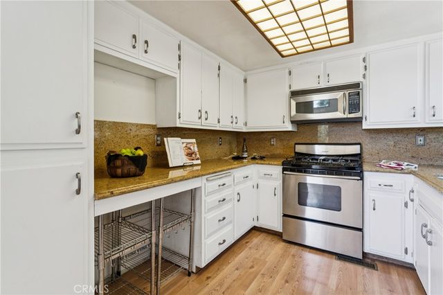 27711 Alpen, Lake Arrowhead, CA 92352