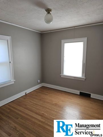 4623 pacific Street, Omaha, NE 68106