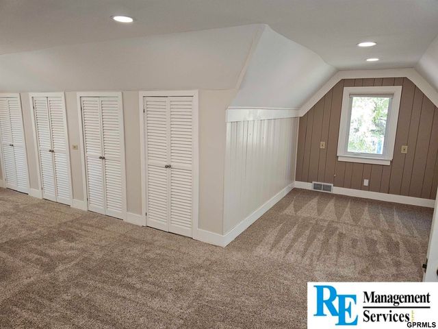 4623 pacific Street, Omaha, NE 68106