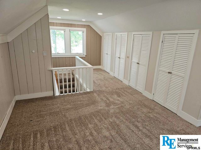 4623 pacific Street, Omaha, NE 68106