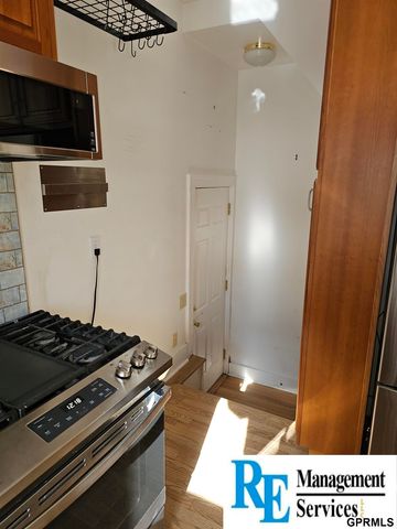 4623 pacific Street, Omaha, NE 68106