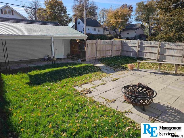 4623 pacific Street, Omaha, NE 68106