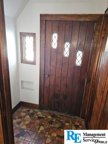 4623 pacific Street, Omaha, NE 68106