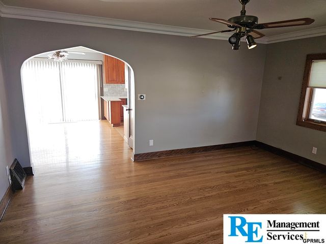 4623 pacific Street, Omaha, NE 68106