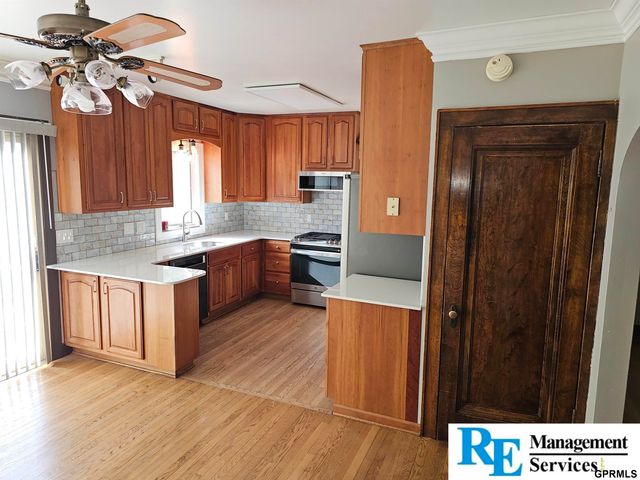 4623 pacific Street, Omaha, NE 68106