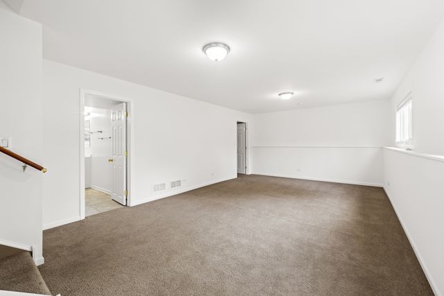 26235 N Acorn Lane, Mundelein, IL 60060