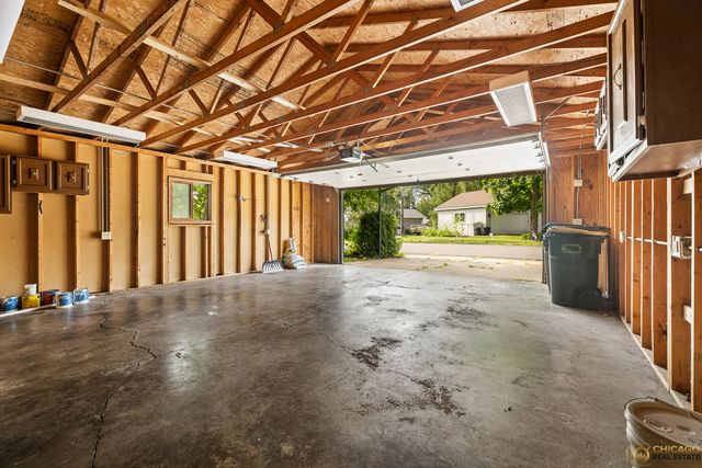 26235 N Acorn Lane, Mundelein, IL 60060