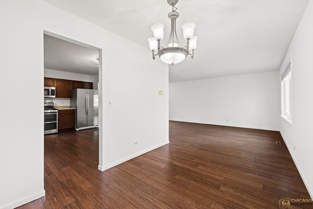 26235 N Acorn Lane, Mundelein, IL 60060