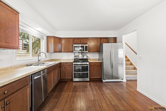 26235 N Acorn Lane, Mundelein, IL 60060