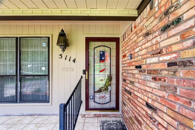 5114 Beechnut Street, Houston, TX 77096