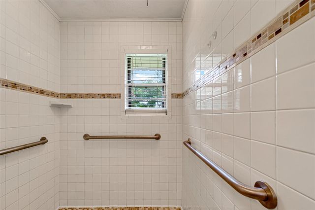 5114 Beechnut Street, Houston, TX 77096