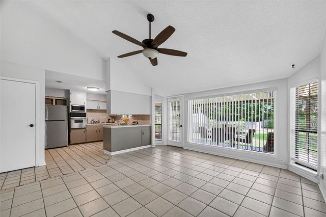 5114 Beechnut Street, Houston, TX 77096
