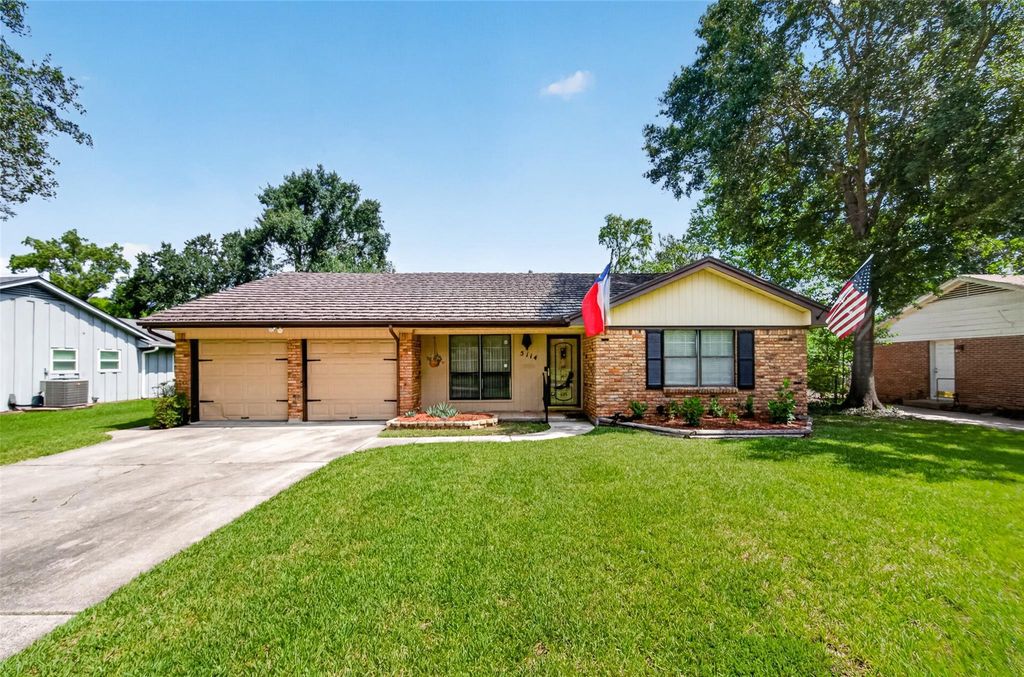 5114 Beechnut Street, Houston, TX 77096