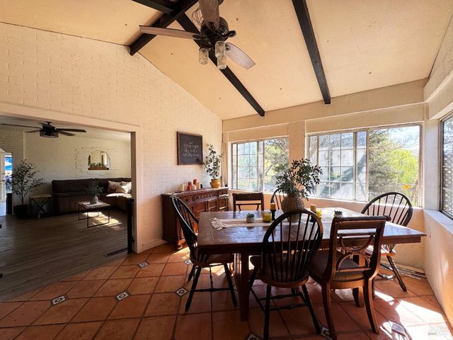 4400 Lake Ridge Dr, Ukiah, CA 95482