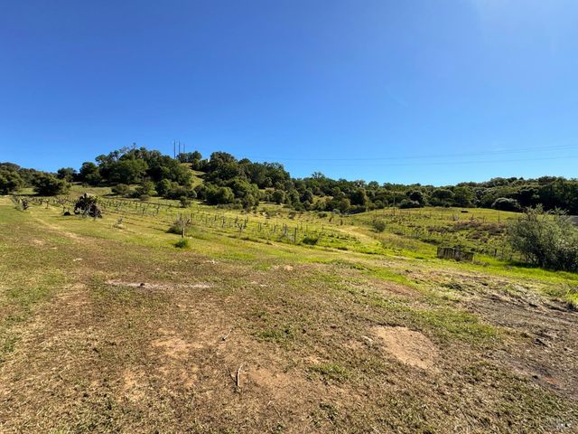 4400 Lake Ridge Dr, Ukiah, CA 95482