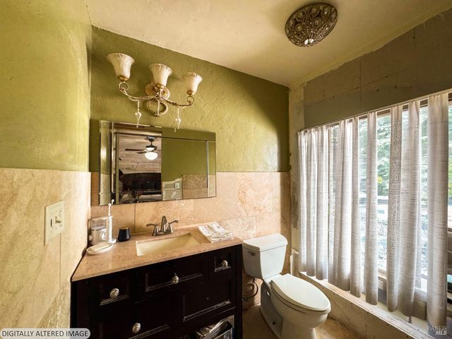 4400 Lake Ridge Dr, Ukiah, CA 95482