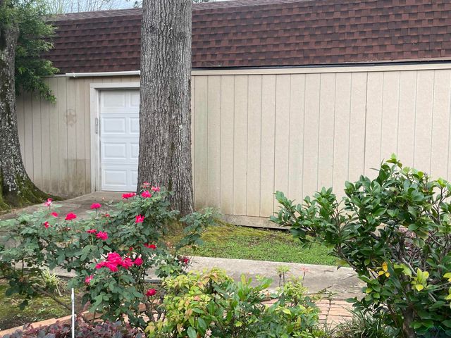 201 MOCKINGBIRD LN, Longview, TX 75601