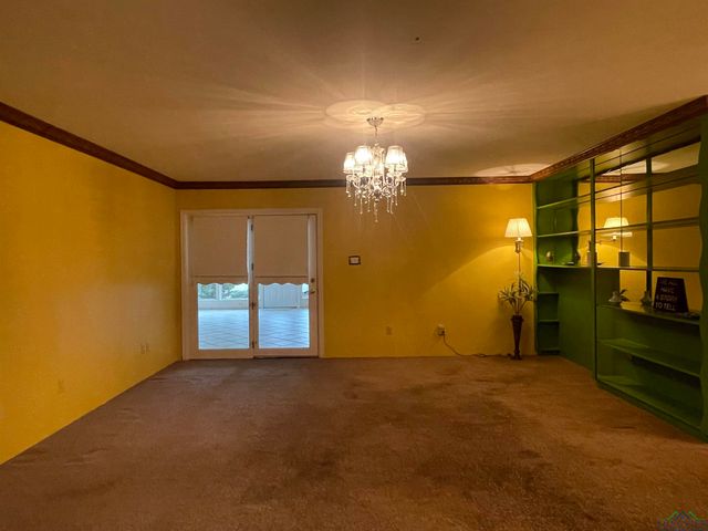 201 MOCKINGBIRD LN, Longview, TX 75601