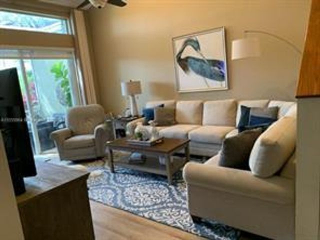 5736 NW 127th Terrace, Coral Springs, FL 33076