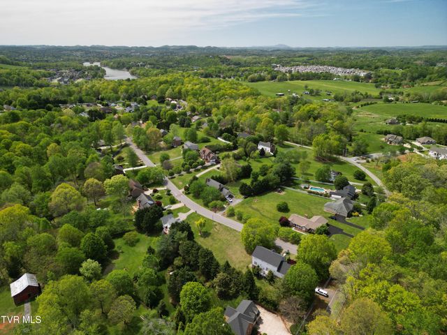 281 Rangewood Road, Piney Flats, TN 37686