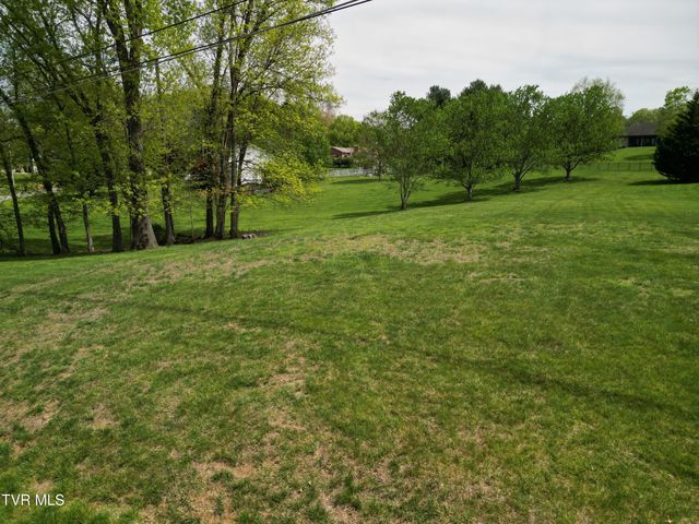 281 Rangewood Road, Piney Flats, TN 37686