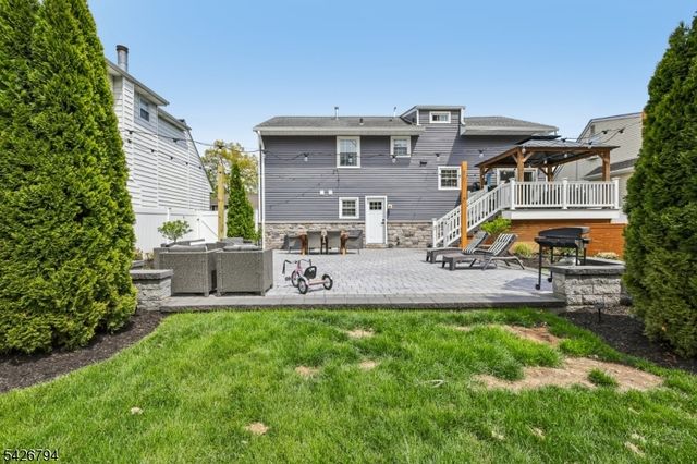 14 Dorset Dr, Kenilworth Boro, NJ 07033