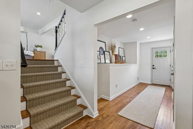 14 Dorset Dr, Kenilworth Boro, NJ 07033