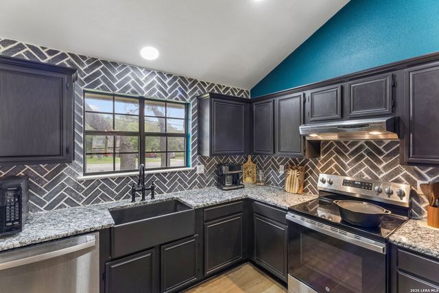 213 RANGER DR, Boerne, TX 78006