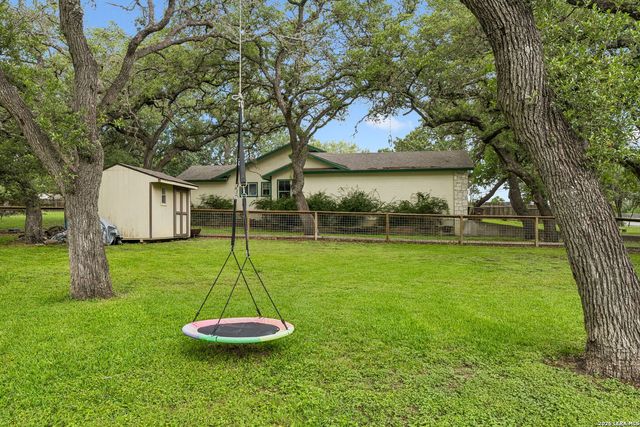 213 RANGER DR, Boerne, TX 78006