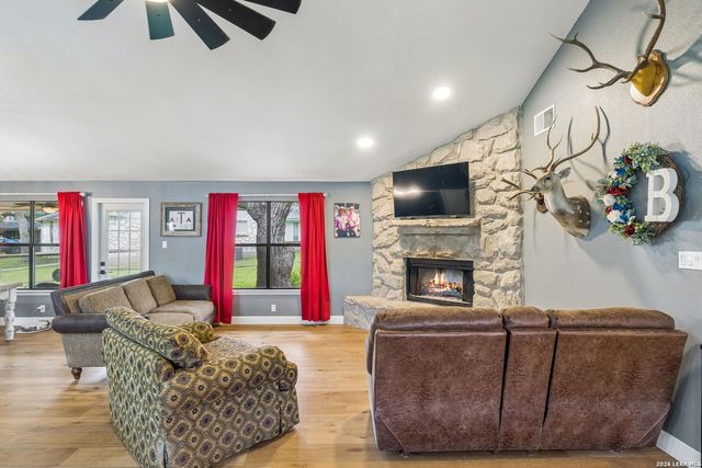 213 RANGER DR, Boerne, TX 78006