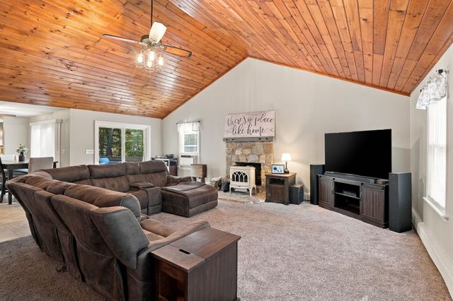 23 Talon Drive, Millville, MA 01529