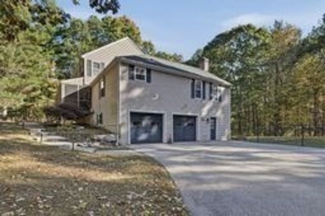 23 Talon Drive, Millville, MA 01529