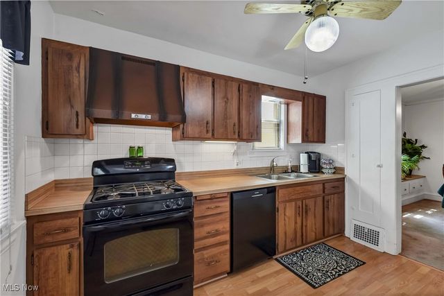 4729 E 90th Street, Garfield Heights, OH 44125