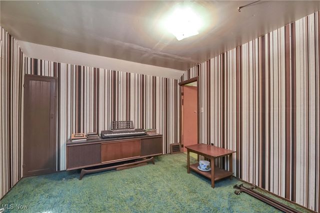 4729 E 90th Street, Garfield Heights, OH 44125