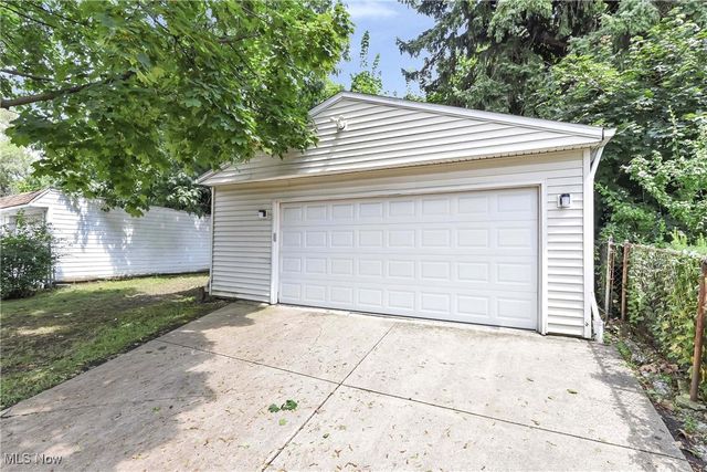 4729 E 90th Street, Garfield Heights, OH 44125