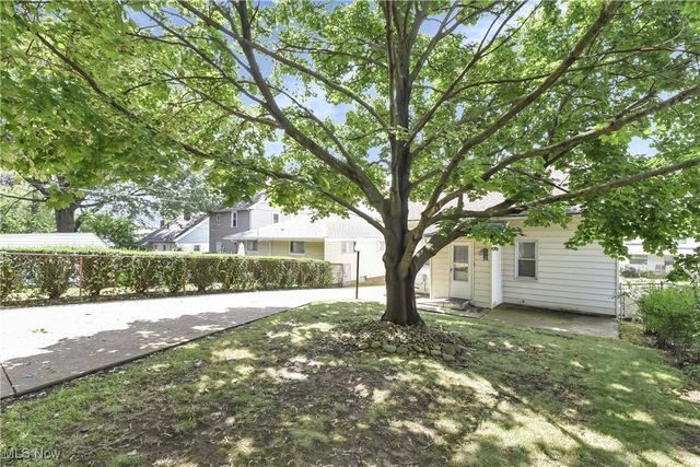 4729 E 90th Street, Garfield Heights, OH 44125