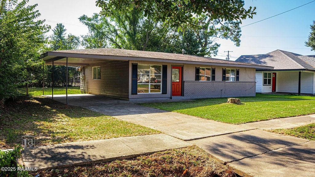 908 Priscilla Lane, Lafayette, LA 70501