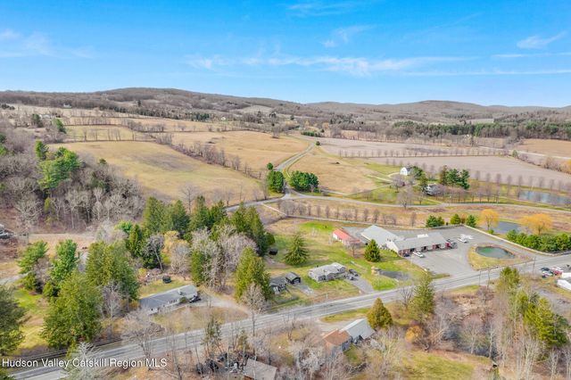 9377 New York 22, Hillsdale, NY 12529