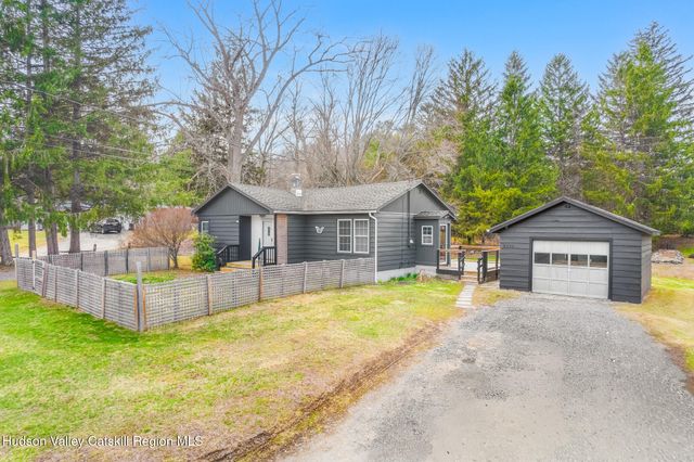 9377 New York 22, Hillsdale, NY 12529