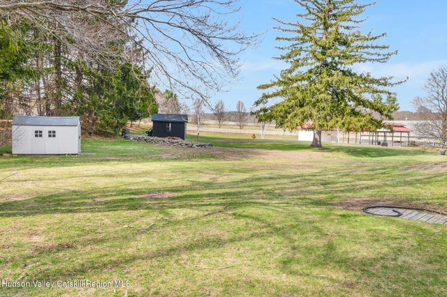 9377 New York 22, Hillsdale, NY 12529